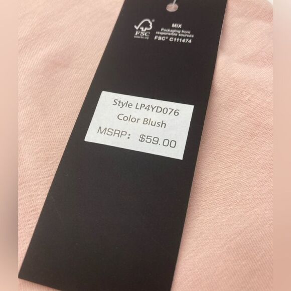 NWT Karl Lagerfeld Paris Perfume Graphic Dusty Rose T-Shirt 2X - Picture 9 of 9